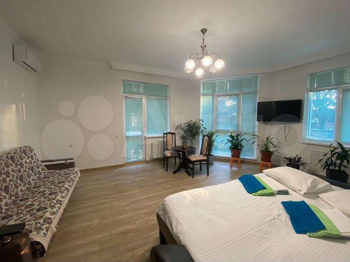 2-к. квартира, 78 м², 2/11 эт.