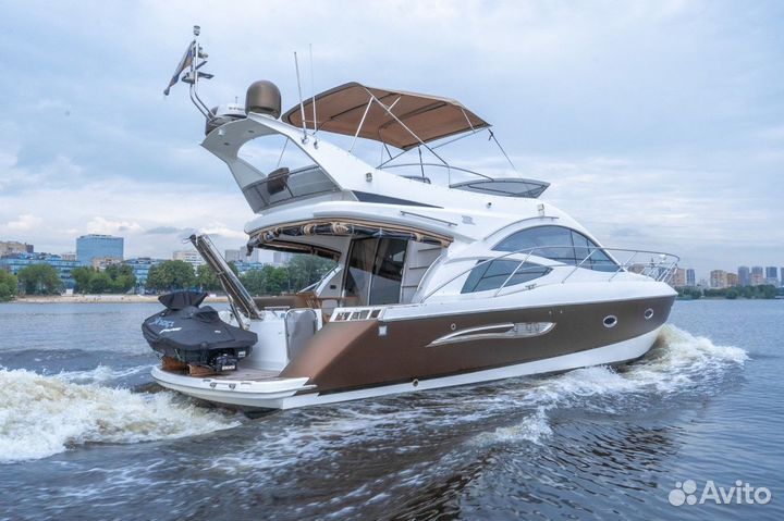 Моторная яхта Galeon 440 FLY