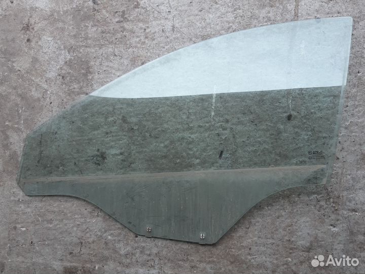 Стекло двери переднее левое Chevrolet captiva