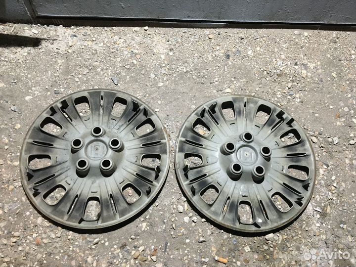 Колпаки 2 шт. Honda r15 оригинал