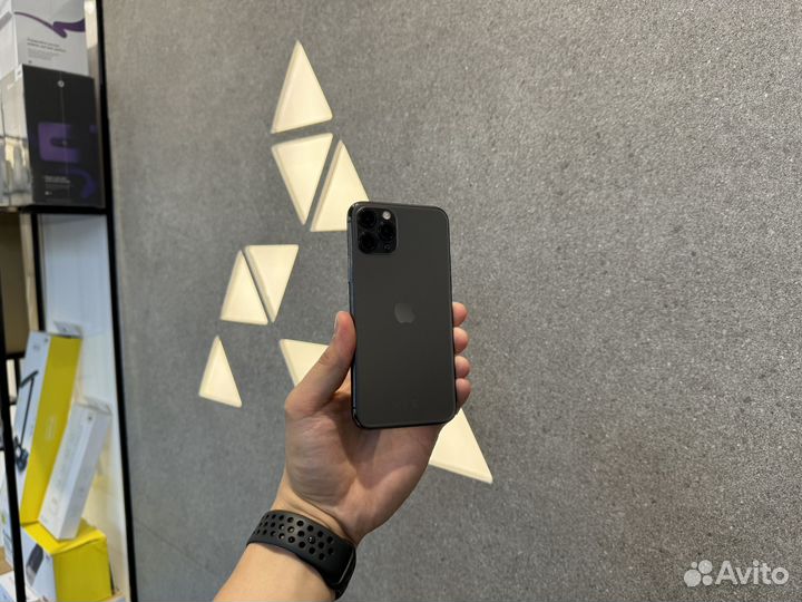 iPhone 11 Pro, 64 ГБ