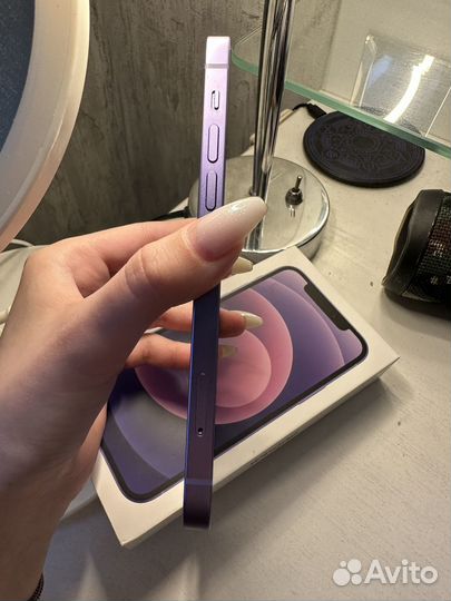 iPhone 12, 64 ГБ