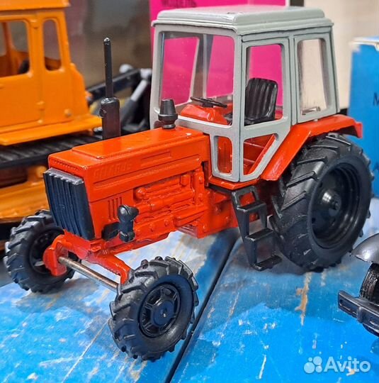 Модели 1:43 Бульдозер T-2, трактор мтз-82, газ 60