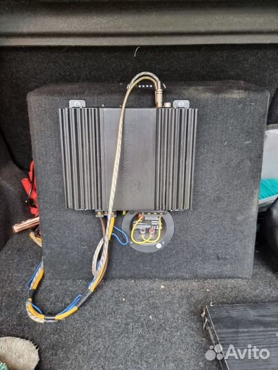 Автомобильный сабвуфер JBL Stage 1200B Усилитель