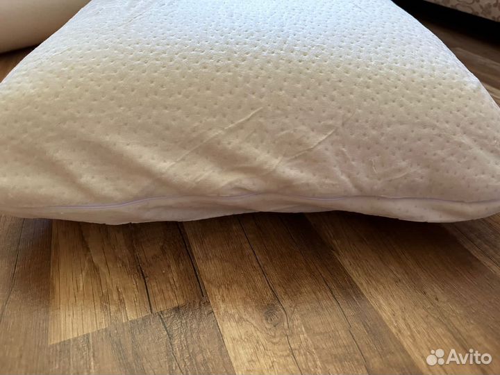 Ортопедическая подушка с эффектом памяти