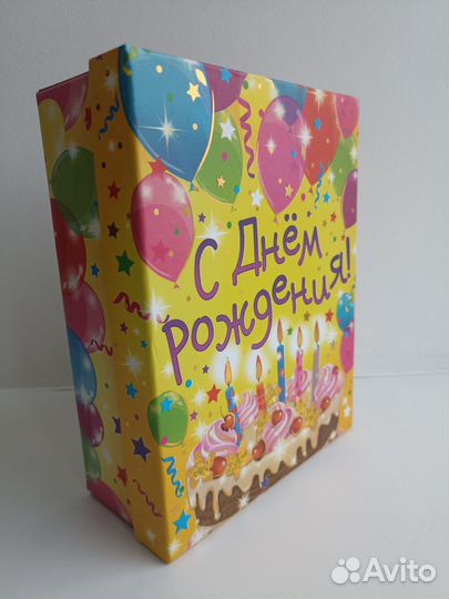 Коробка подарочная с открытой