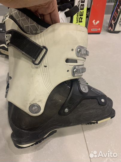 Горнолыжные ботинки