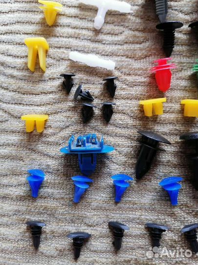 Клипсы автомобильные