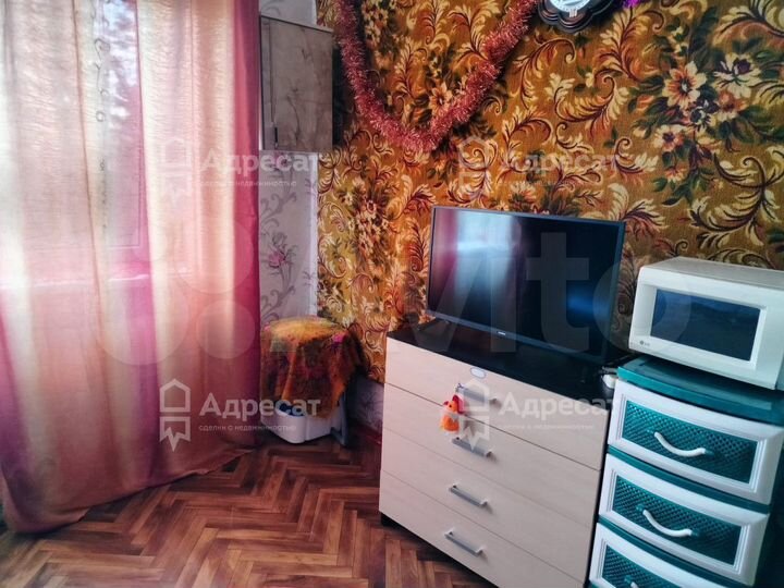 Комната 14 м² в 8-к., 3/5 эт.