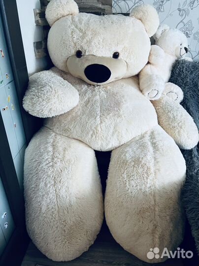Плюшевый медведь большой