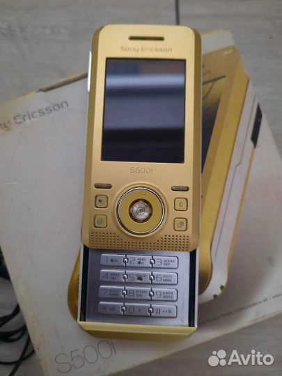 Телефон Sony ericsson S500i
