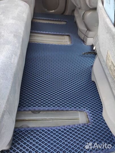 Автоковрики для Nissan Presage