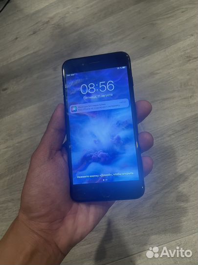 Телефон iPhone 7 plus