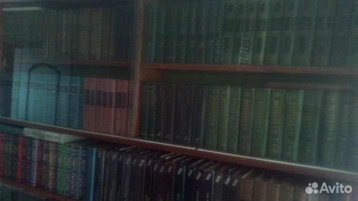 Домашняя библиотека собранная с любовью