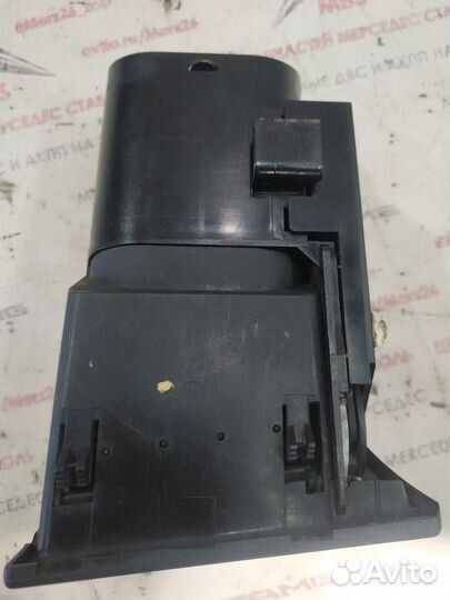 Дефлектор w210 Mercedes правый