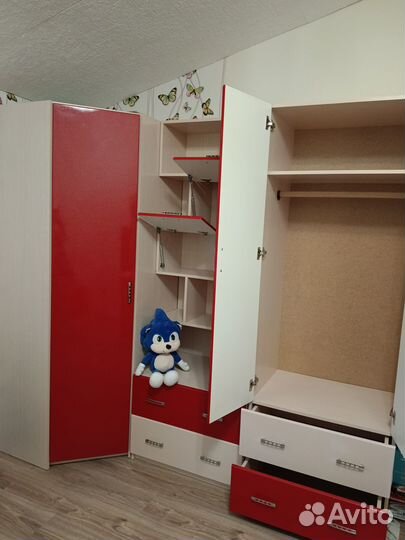 Мебель в детскую комнату