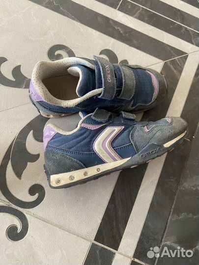 Кроссовки geox 31