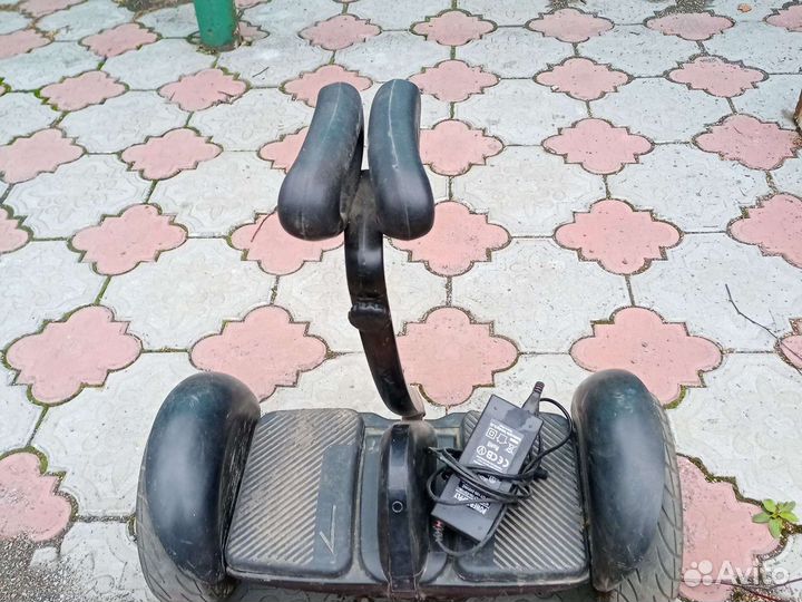 Продам гироскутер minirobot