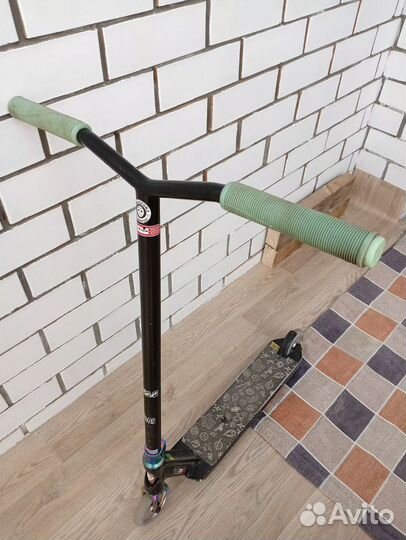 Трюковой самокат