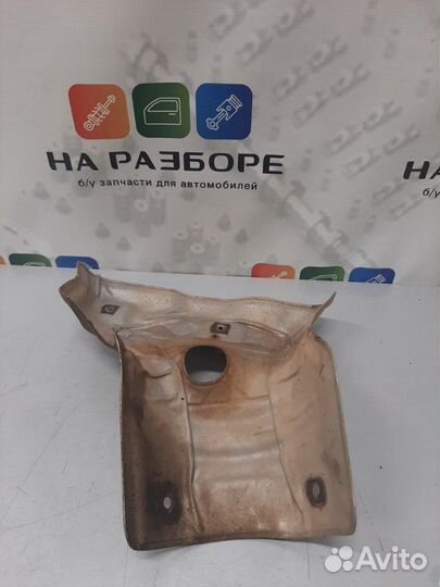 Кожух выпускного коллектора Mazda 3 BK 1.6 2008