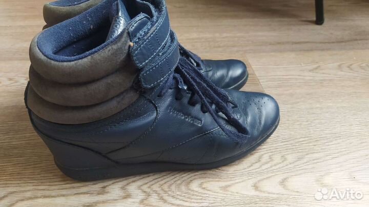 Кроссовки сникерсы reebok