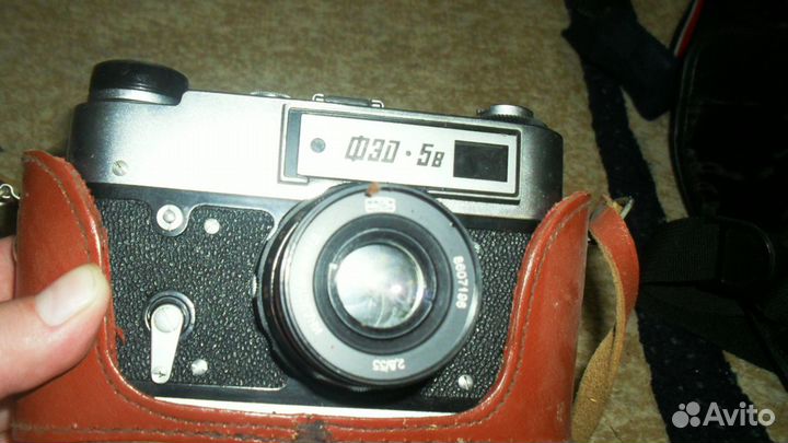 Фотоаппараты и видеокамеры старые