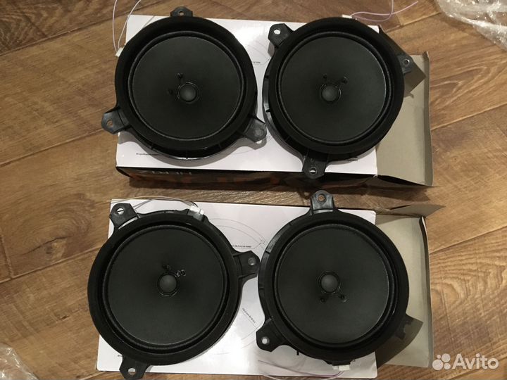 Штатные динамики Toyota Aqua, Axio, Fielder