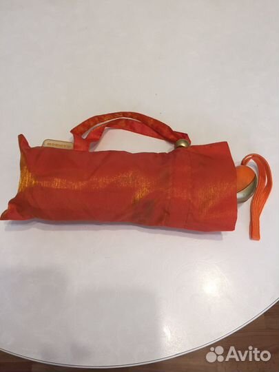 Зонт перламутро- красный