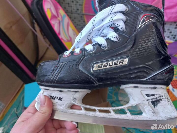 Хоккейные коньки bauer vapor