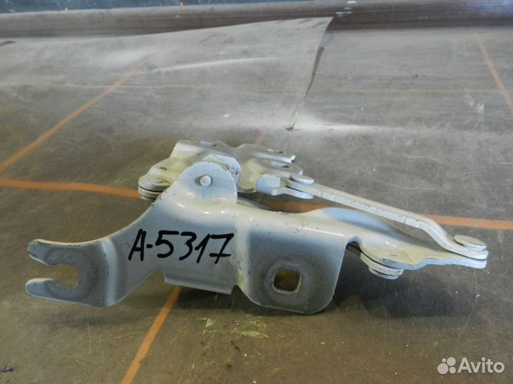 Петля капота правая - BMW X3 F25