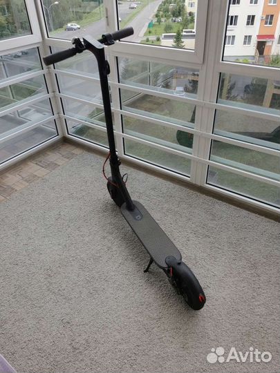 Самокат Xiaomi M365 электрический б/у