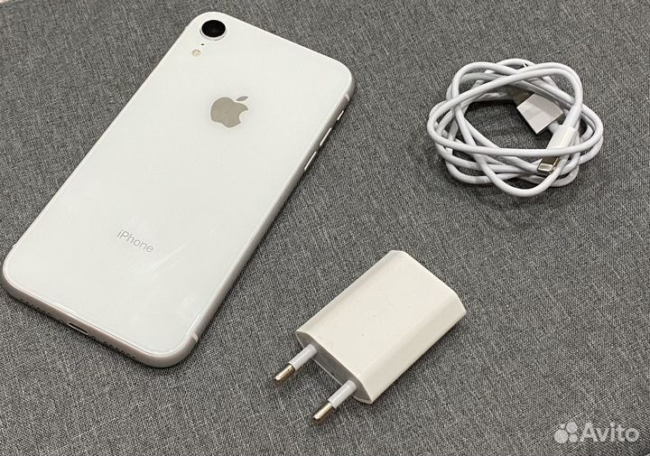 iPhone Xr, 64 ГБ