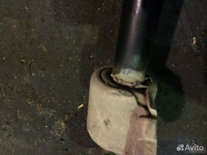 Передний стабилизатор Mercedes-Benz W204 2007Г