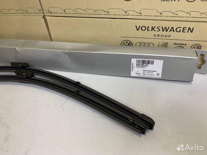 Щетки стеклоочистителя бескаркасные на Тигуан