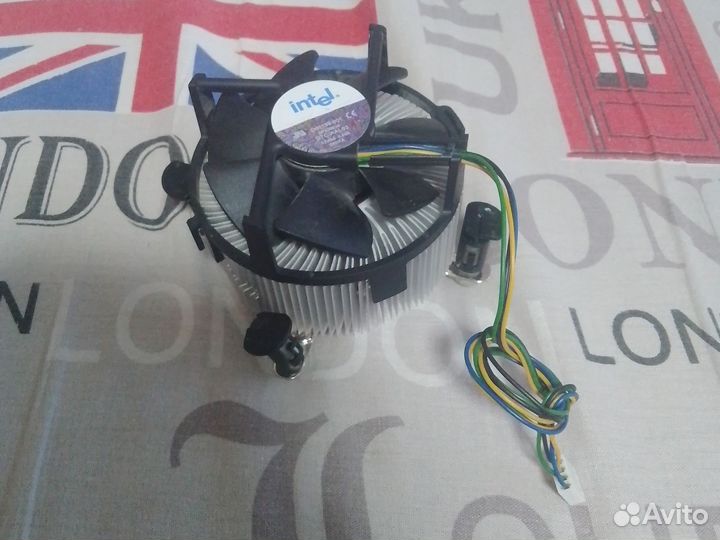 Кулер процеccорный intel