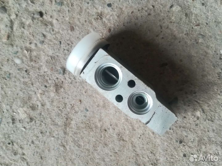 Трв Mitsubishi Lancer 9, Cedia