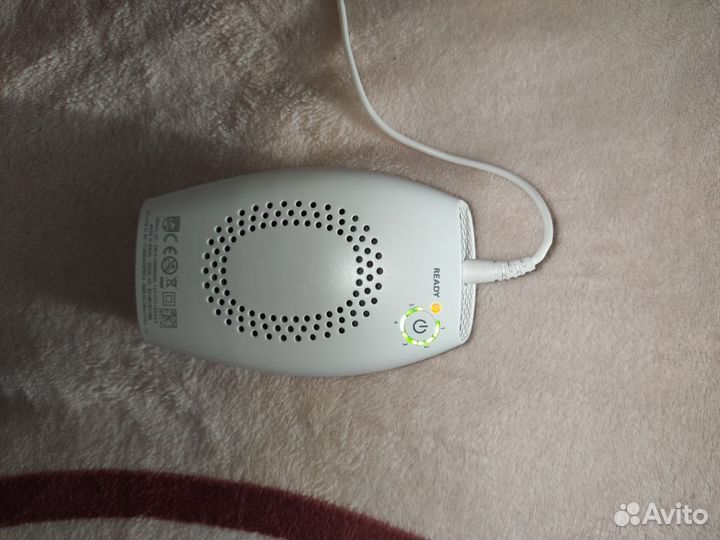 Фотоэпилятор Philips Lumea Essential SC1983/00