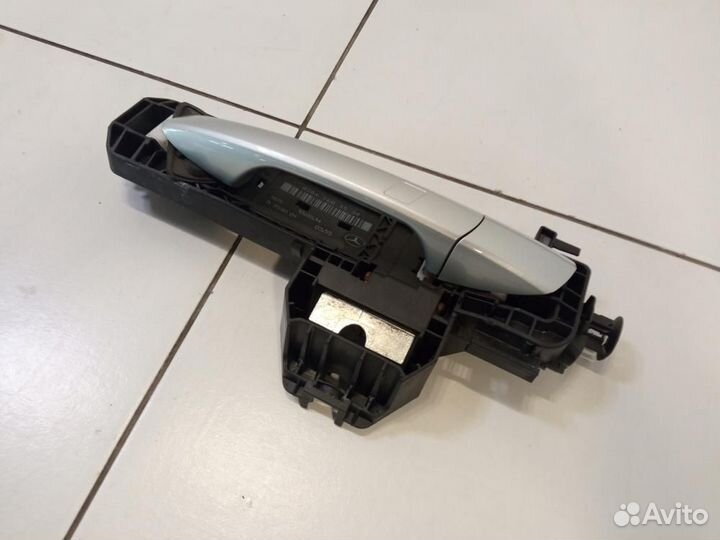 Ручка двери задней наружная левая Mercedes-Benz M