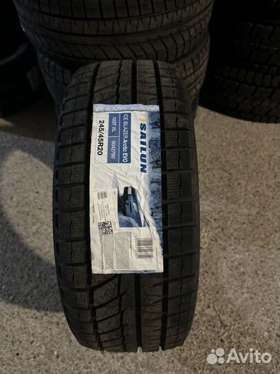 Sailun Ice Blazer Arctic EVO 245/45 R20 103T