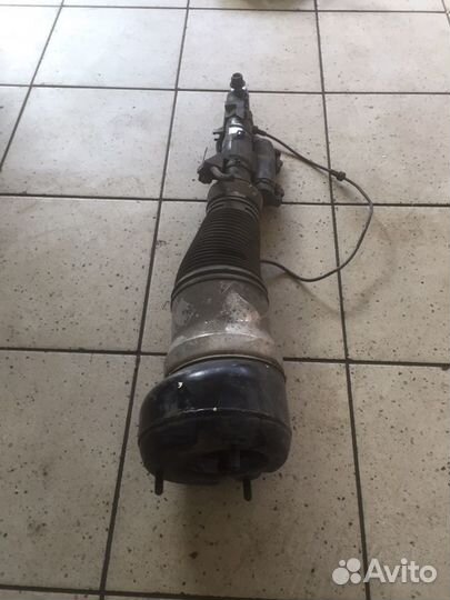 Стойка амортизатора (Пневмоподвеска) передняя