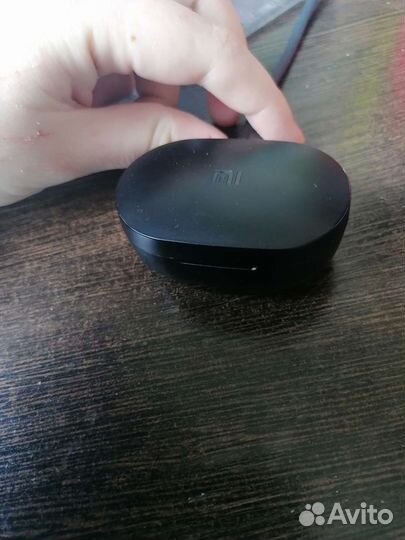 Коробка от наушников xiaomi(скорее всего не ориг)