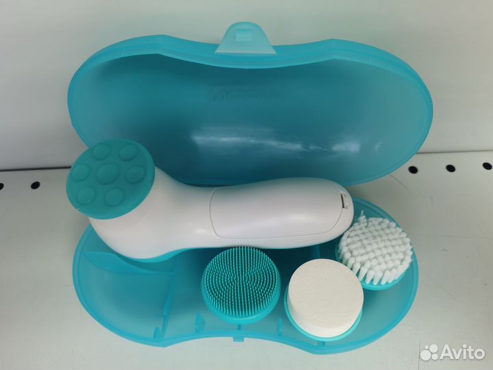 Набор для очищения и массажа кожи лица 26