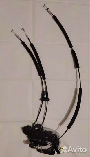 Замок передней двери Nissan X-Trail T31