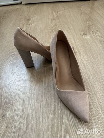 Туфли женские 37 размер бежевые