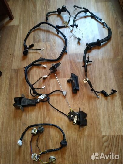 Проводка крышки багажника Каптива