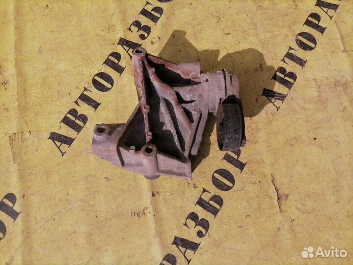 Кронштейн генератора Volga Siber седан 2.4 143 Л/С