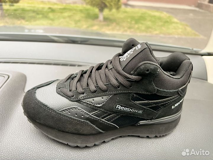 Кроссовки зимние reebok (37-41)