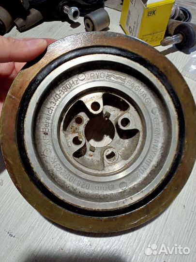 Шкив коленвала audi 80 В4