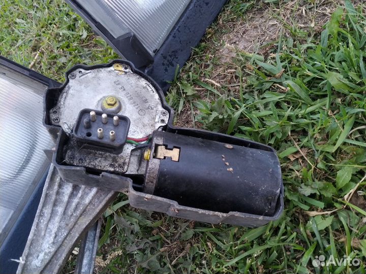 Mercedes w 124 моторчик трапеции стеклоочистителя