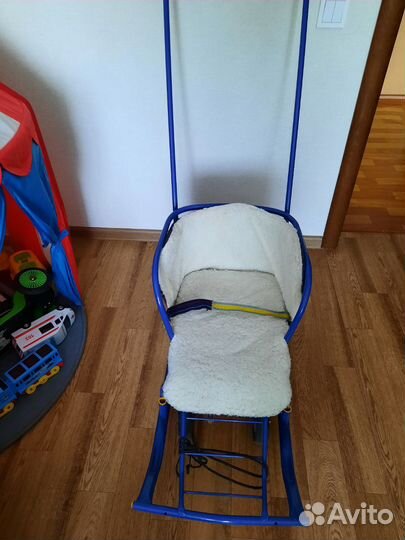 Детские санки с колесами